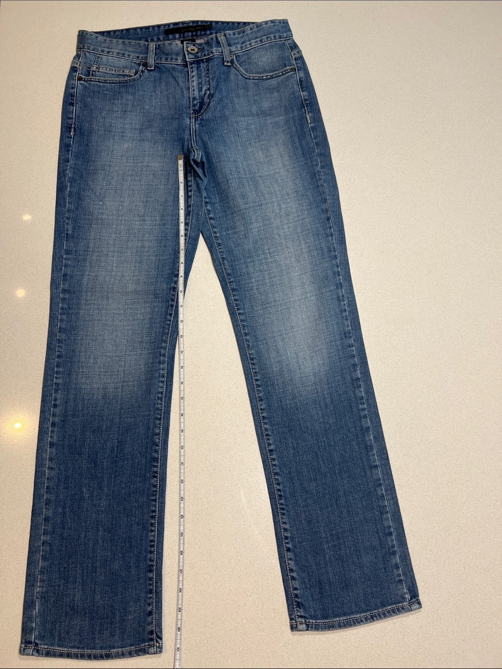 Calvin Klein Women’s Straight Leg Denim Jean. Mid-Rise  Sz 29/8. 31” inseam